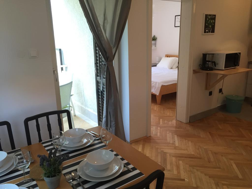 Apartments Papalinna By Moro Malinska Room photo