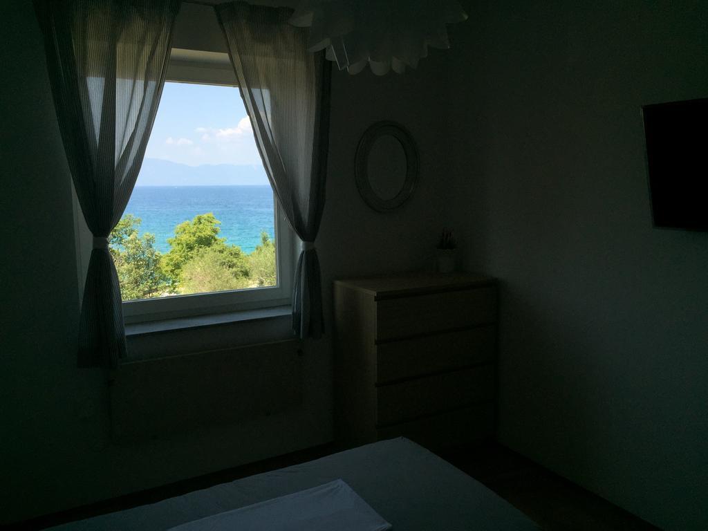 Apartments Papalinna By Moro Malinska Room photo